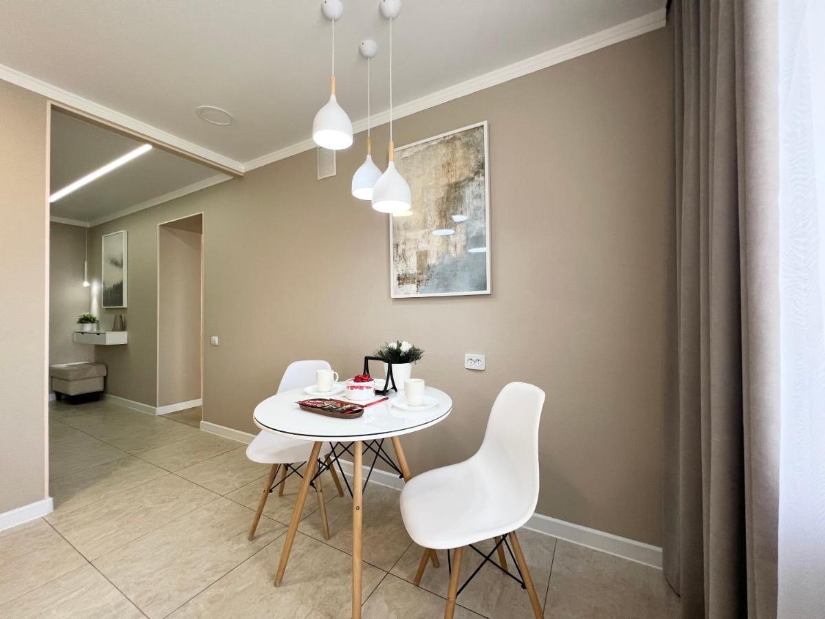 Luxury Apartments Pavlodar Exterior foto